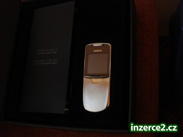 Nokia 8800 Silver_1 28599_1.jpg