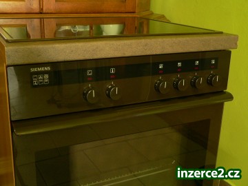 Set SIEMENS hnědý s vyjížděcími dveřmi._2 286184_2.jpg