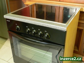 INDESIT černý set_1 286203_1.jpg