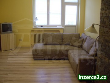 Pronájem luxusního, zařízeného bytu 3+1 v centru_1 287599_1.jpg
