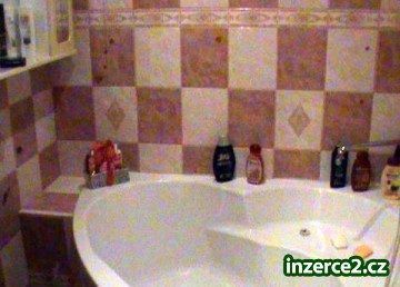 Zrekonstruovaný 3+1, Jezerská, Jirkov_2 288288_2.jpg