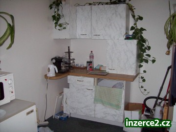 Prodám velmi zachovalou kuchyńskou linku_1 2896_1.jpg