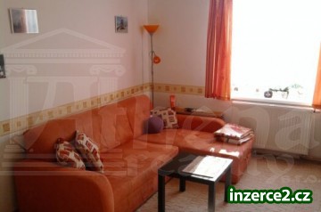 Hezký, podkrovní byt 2+1 v OV ve zděném domě_1 292394_1.jpg
