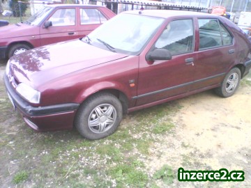 Renault 19_2 292578_2.jpg