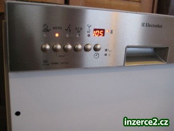 Myčka nádobí vestavná ELECTROLUX ESI 6241 (široká)_2 293676_2.jpg