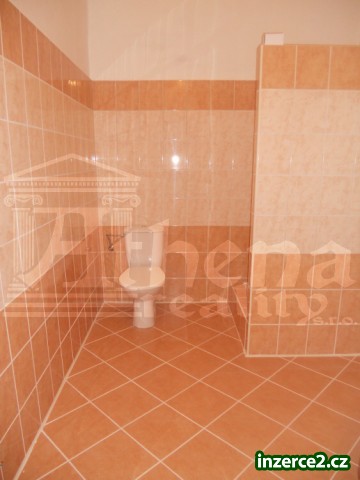 Pronájem novostavby zděného bytu 3+1 95m2 v Jaroměři_1 294696_1.jpg
