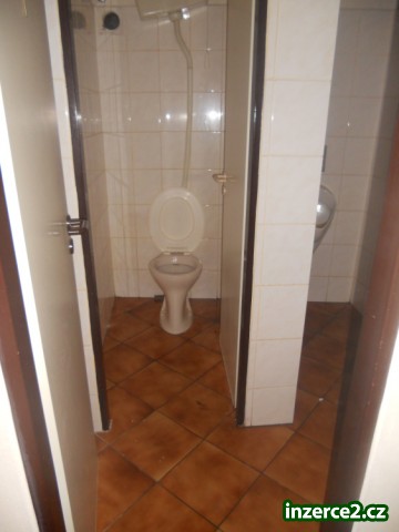 Zkolaudovaná provozovna rychlého občerstvení_2 294845_2.jpg