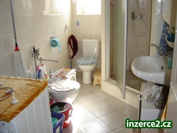 Velký RD v Želenicích u Mostu_1 2953_1.jpg