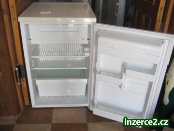 Lednice s mrazáčkem PRIVILEG_1 295739_1.jpg