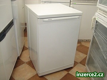 Lednice s mrazáčkem SIEMENS_2 295740_2.jpg