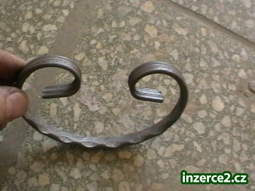 Ozdobné kované polotovary - Prolamovaná céčka_2 295828_2.jpg