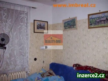Prodej bytu 2+1 s balkonem, Ostrov, ul. Jungmannova_1 296294_1.jpg