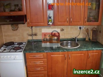 Prodej bytu 2+1 po celkové rekonstrukci, Nová Role, ul. Svobodova_1 296514_1.jpg
