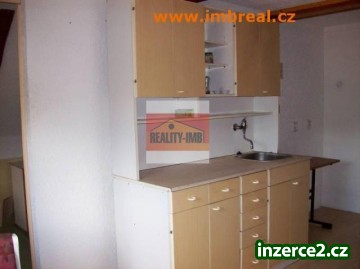 Prodej bytu 3+1 a 1+1 se zahradou, Nejdek, ul. Závodu míru_2 297290_2.jpg