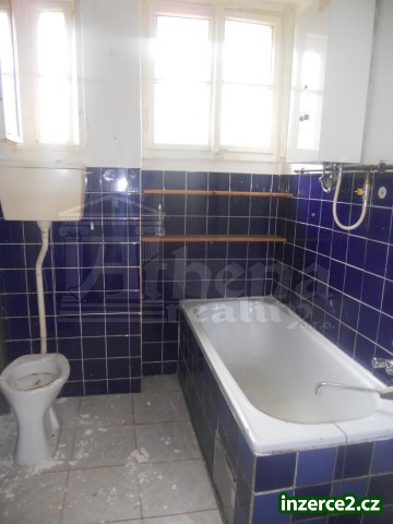 Dva zděné, světlé byty 2+kk 50 m2 nedaleko centra HK_2 298078_2.jpg