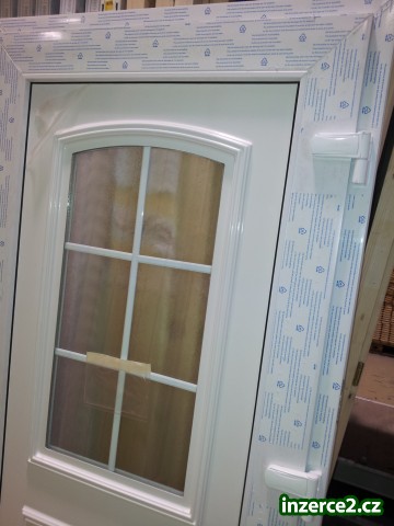 Plastové vchodové dveře 200/100cm pravé nové_2 300342_2.jpg
