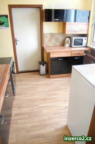 DOPORUČUJEME!! KOMPLETNĚ vybavený pokojíček za dobrou cenu!!_2 300582_2.jpg