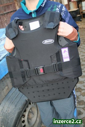 bezpečnostní vesta_1 30339_1.jpg