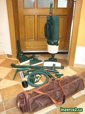 Vysavač VORWERK VK 122 + příslušenství_1 303545_1.jpg