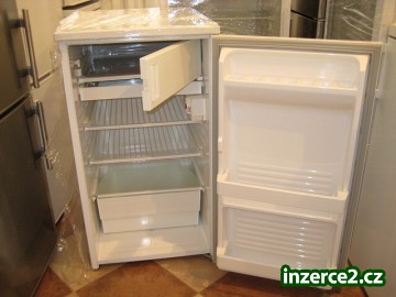 Lednice s mrazáčkem WHIRLPOOL - šíře jen 46 cm_1 303979_1.jpg