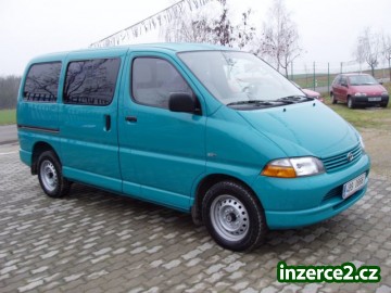 TOYOTA HIACE_1 305998_1.jpg