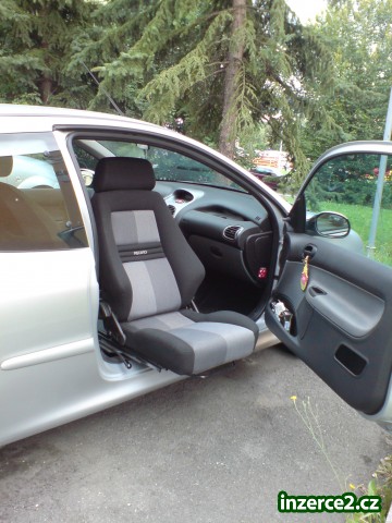 Prodám otočnou autosedačku pro tělesně postižené_2 322545_2.jpg