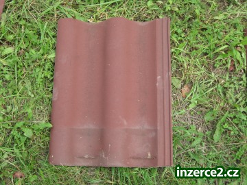 Prodám střešní betonové tašky BRAMA MAX 7° červenohnědé_1 323219_1.jpg