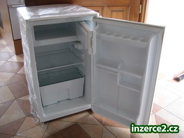 Lednice s mrazáčkem EXQUISIT **_1 325705_1.jpg