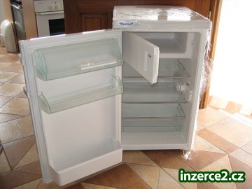 Lednice s mrazáčkem LIEBHERR KTS 1414_1 326699_1.jpg