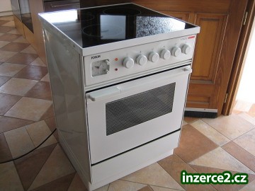 Sporák sklokeramický FORON šíře 60 cm horkovzduch_1 328717_1.jpg