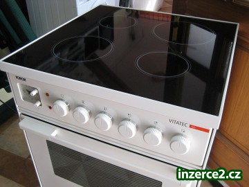 Sporák sklokeramický FORON šíře 60 cm horkovzduch_2 328717_2.jpg