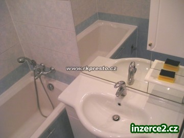 Pronájem bytu BEZ KAUCE 3+1, nedaleko správy soc.zabezpečení._2 329035_2.jpg