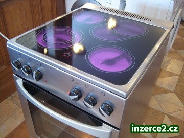 Sporák sklokeramický WELTEC šíře 50 cm horkovzduch nerez_2 329202_2.jpg