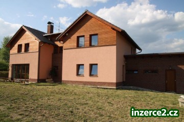 Luxusní nízkoenergetický rodinný dům 6+1 s velkým pozemkem_2 329543_2.jpg
