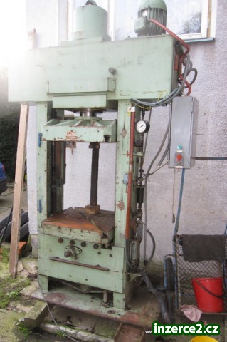 Lis hydraulický na termosety CBJ 100-11._2 330511_2.jpg