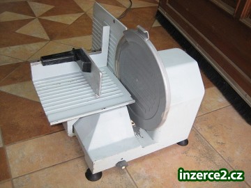 GASTRO PROFI nářezák - Nářezový stroj STROJOBAL NS 300_2 331177_2.jpg