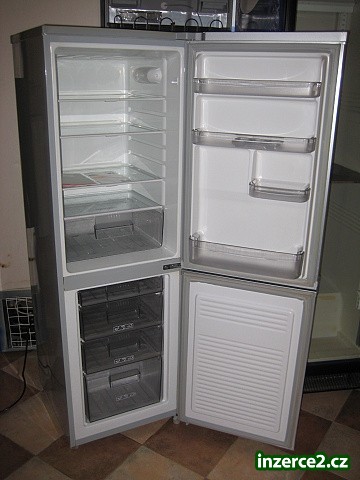 Lednice kombinovaná BAUMATIC BF 256 SS_2 332939_2.jpg