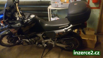 Honda Africa Twean 750_1 333063_1.jpg