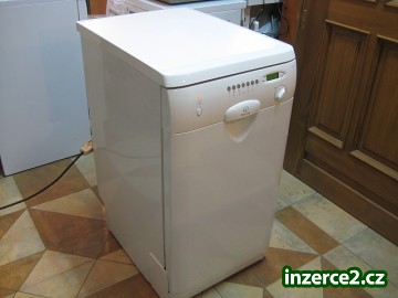 Myčka nádobí INDESIT DE 43 EVOLUTION (úzká)_1 334353_1.jpg