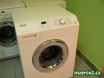 Pračka Miele softronic W 477 - 1600otáček_2 334738_2.jpg