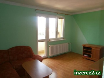 Pěkný 3+1 s lodžií po rekonstrukci v Nové Roli_1 335074_1.jpg