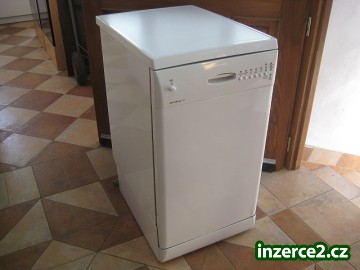 Myčka nádobí PRIVILEG (ELECTROLUX) úzká_1 338945_1.jpg
