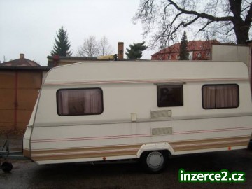 Karavan Dethleffs r.v.1991délka 510cm čtyři lůžka_2 339312_2.jpg