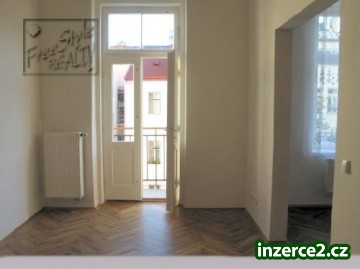 2+kk/B 40m2 P5 Smíchov, po Rekonstrukci, Část. Zařízen_2 3401_2.jpg