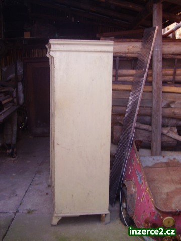 STAROŽITNÁ SKŘÍŇ_2 34108_2.jpg