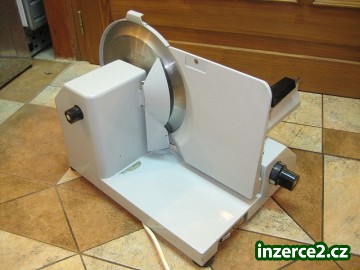 GASTRO PROFI nářezák - Nářezový stroj STROJOBAL NS 301 šedý_2 341861_2.jpg