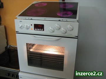 Sporák vestavný - Sklokeramická deska + trouba AEG_1 342013_1.jpg
