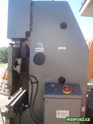 Ohraňovací hydraulický lis LEM 3000/100_2 34336_2.jpg