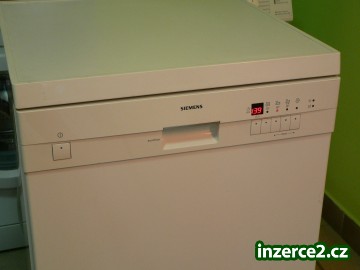 Myčka Siemens bílá SE24A931EU_1 343935_1.jpg
