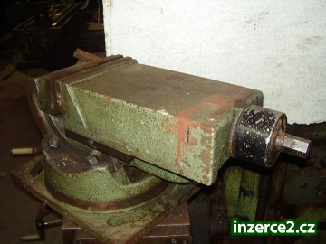 svěrák uhlový otočný_2 348919_2.jpg